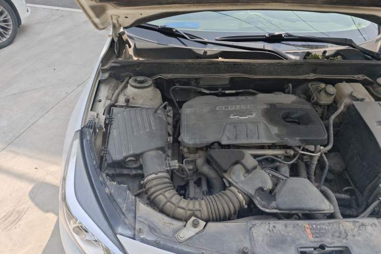Used Chevrolet Malibu 2014 2.0L Automatic Luxury Edition Engine Bay Right