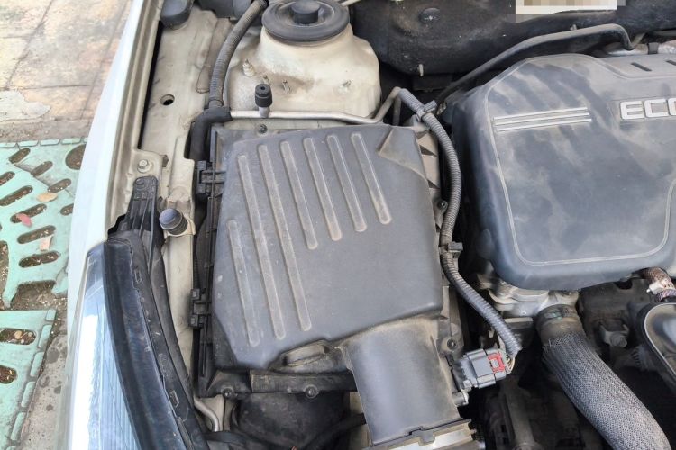 Used Chevrolet Malibu 2014 2.4L Automatic Luxury Edition Engine Bay Right
