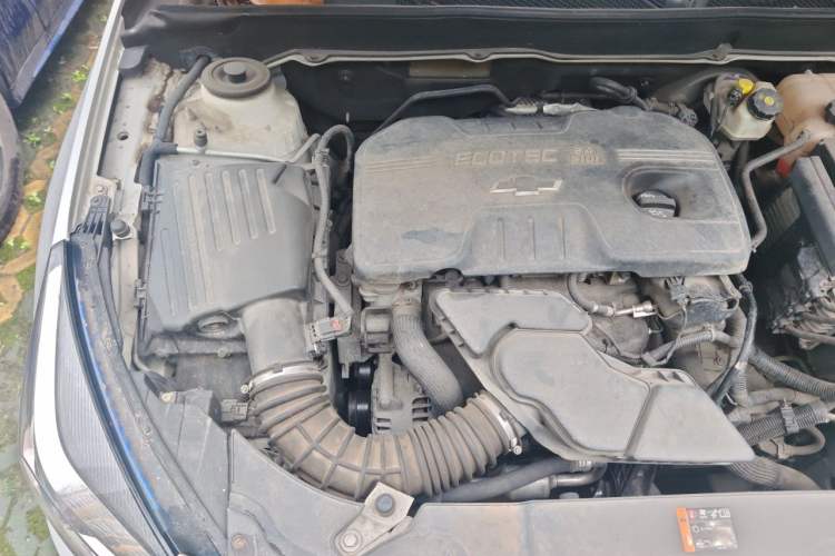 Used Chevrolet Malibu 2014 2.4L Automatic Flagship Edition Engine Bay Right