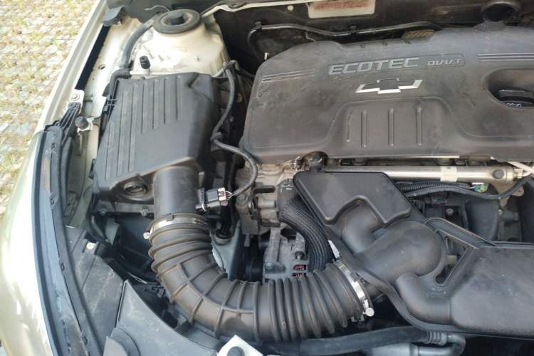 Used Chevrolet Malibu 2014 2.0L Automatic Comfort Edition Engine Bay Right