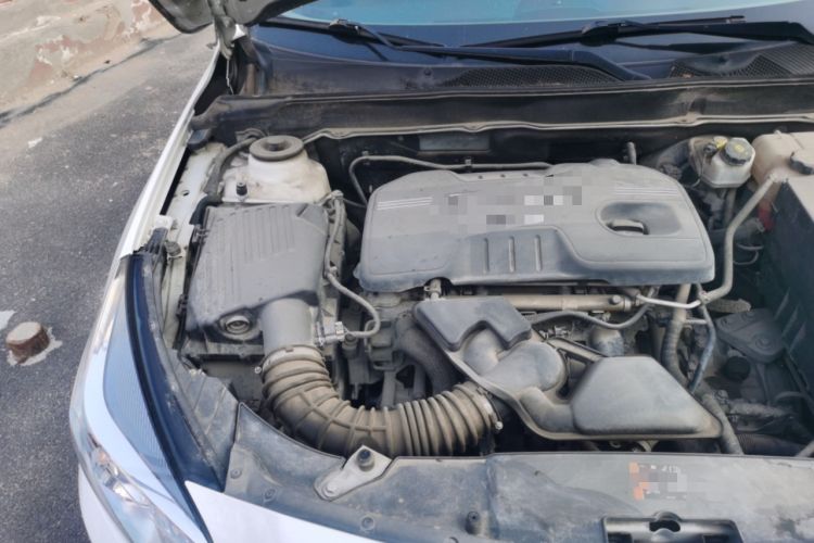 Used Chevrolet Malibu 2014 2.0L Automatic Luxury Edition Engine Bay Right