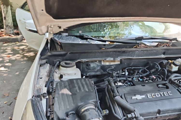 Used Chevrolet Malibu 2014 1.6T Automatic Comfort Edition Engine Bay Right