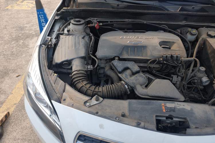 Used Chevrolet Malibu 2014 2.0L Automatic Comfort Edition Engine Bay Right