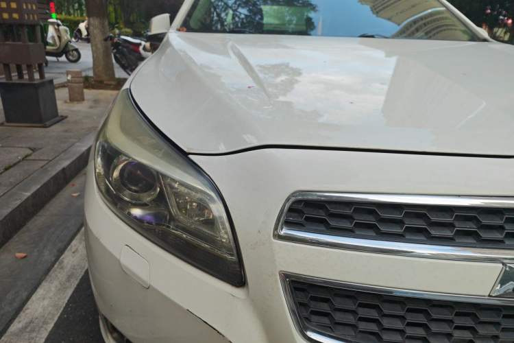 Used Chevrolet Malibu 2014 2.0L Automatic Luxury Edition Engine Bay Right