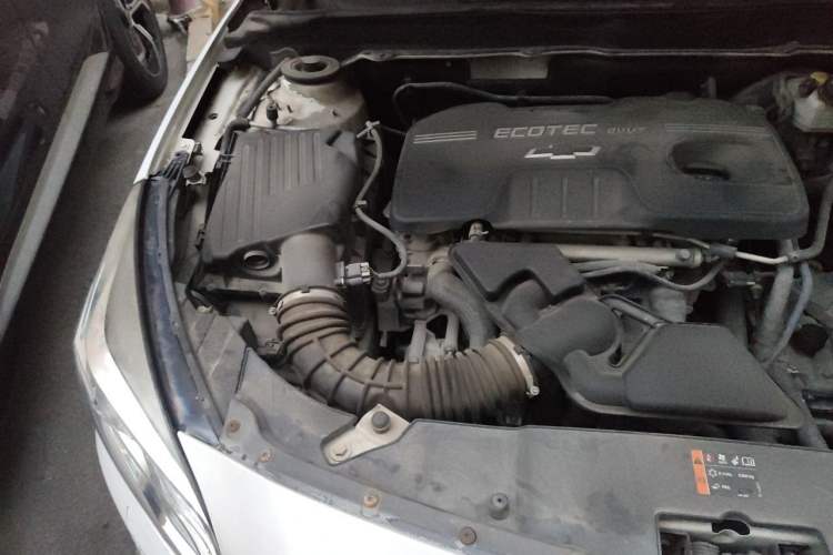 Used Chevrolet Malibu 2014 2.0L Automatic Luxury Edition Engine Bay Right