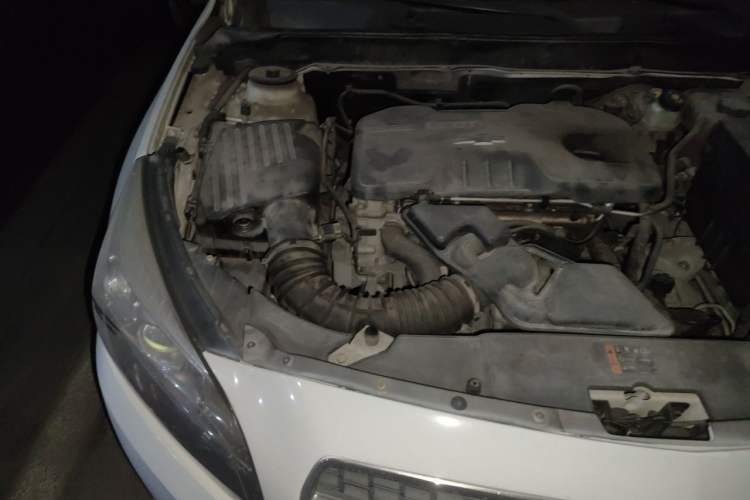 Used Chevrolet Malibu 2014 2.0L Automatic Comfort Edition Engine Bay Right