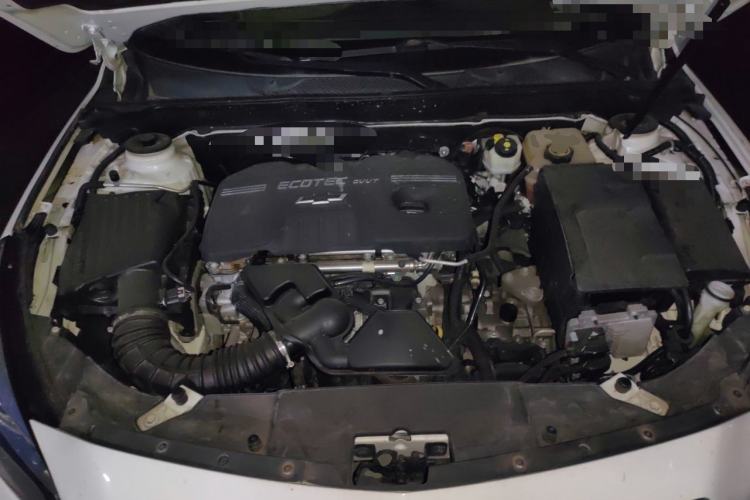 Used Chevrolet Malibu 2014 2.0L Automatic Comfort Edition Engine Bay
