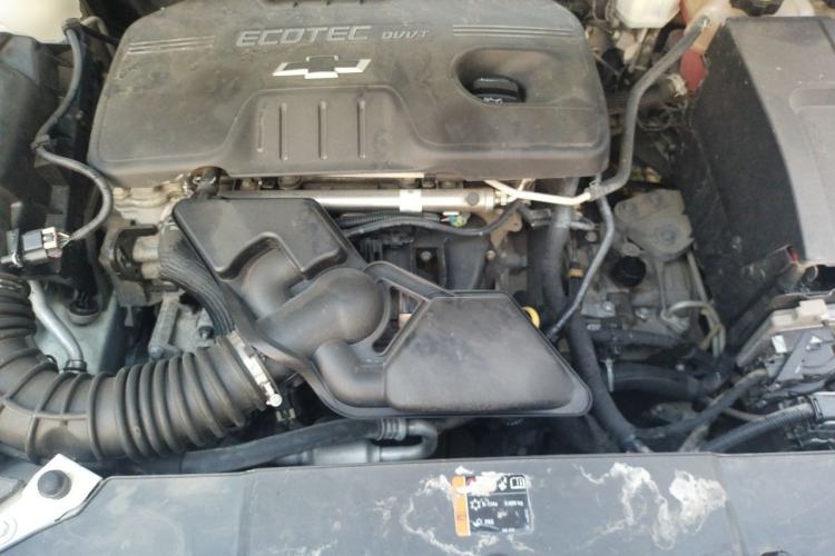 Used Chevrolet Malibu 2014 2.0L Automatic Comfort Edition Engine Bay