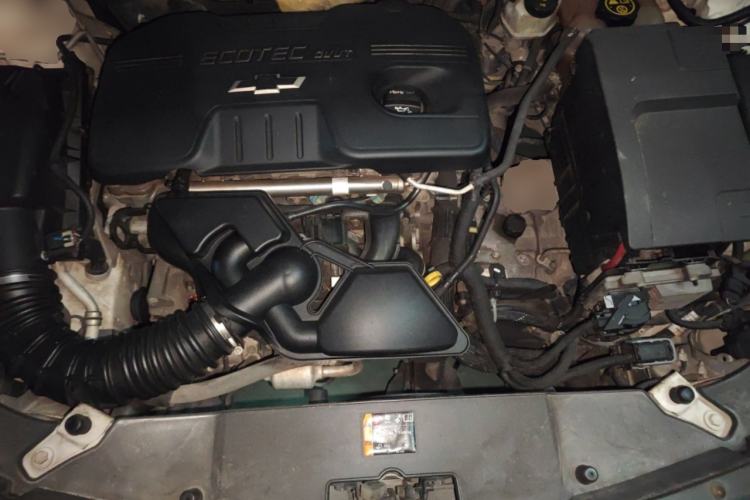 Used Chevrolet Malibu 2014 2.0L Automatic Comfort Edition Engine Bay