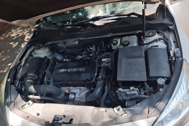 Used Chevrolet Malibu 2014 1.6T Automatic Comfort Edition Engine Bay