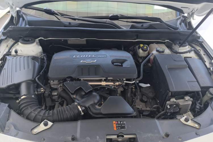 Used Chevrolet Malibu 2014 2.0L Automatic Luxury Edition Engine Bay