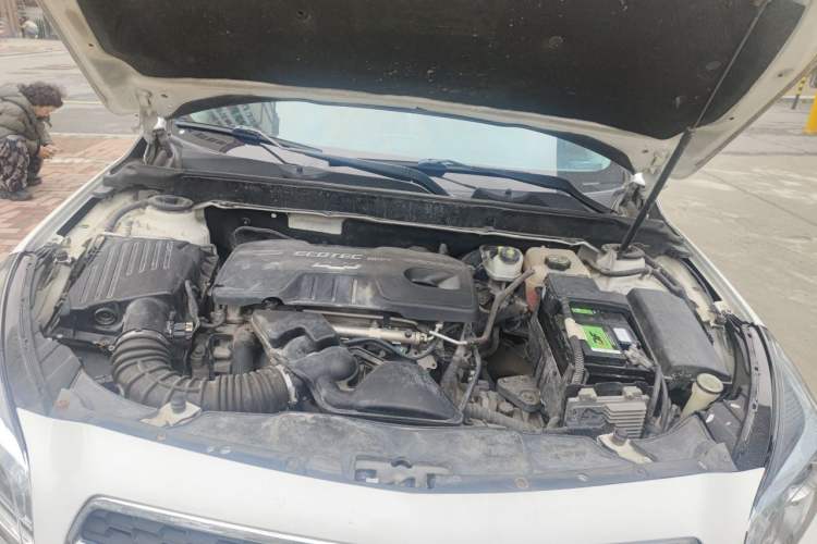 Used Chevrolet Malibu 2014 2.0L Automatic Luxury Edition Engine Bay