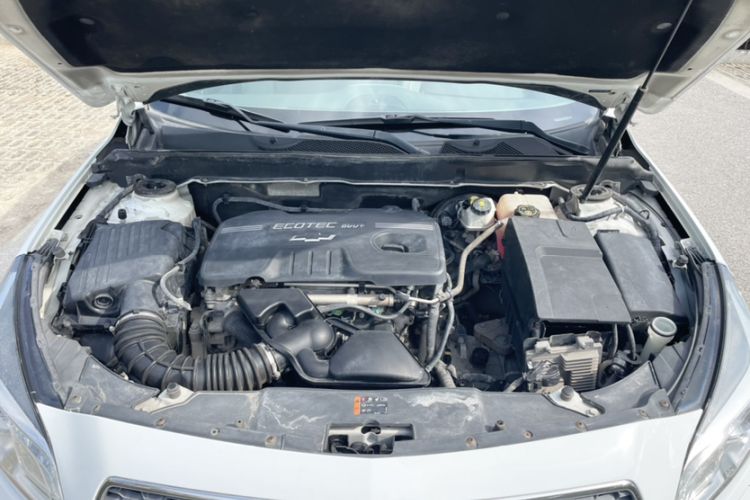 Used Chevrolet Malibu 2014 2.0L Automatic Luxury Edition Engine Bay