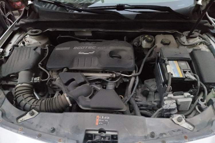 Used Chevrolet Malibu 2014 2.0L Automatic Luxury Edition Engine Bay