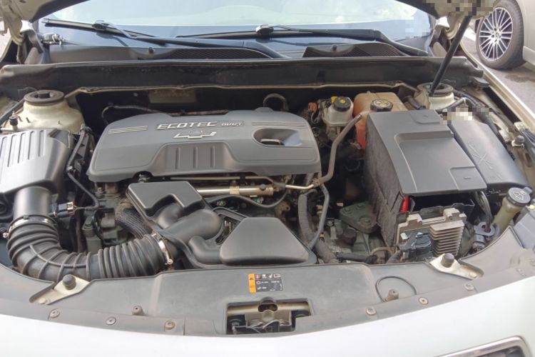 Used Chevrolet Malibu 2014 2.0L Automatic Comfort Edition Engine Bay