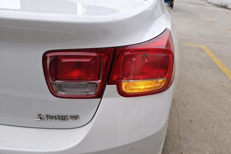 Used Chevrolet Malibu 2014 2.0L Automatic Luxury Edition Exterior 3