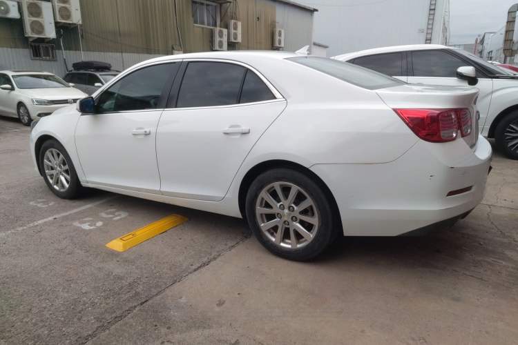 Used Chevrolet Malibu 2014 2.0L Automatic Luxury Edition Exterior 3