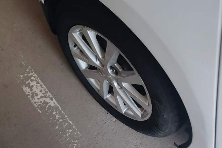 Used Chevrolet Malibu 2014 2.0L Automatic Luxury Edition Exterior 5