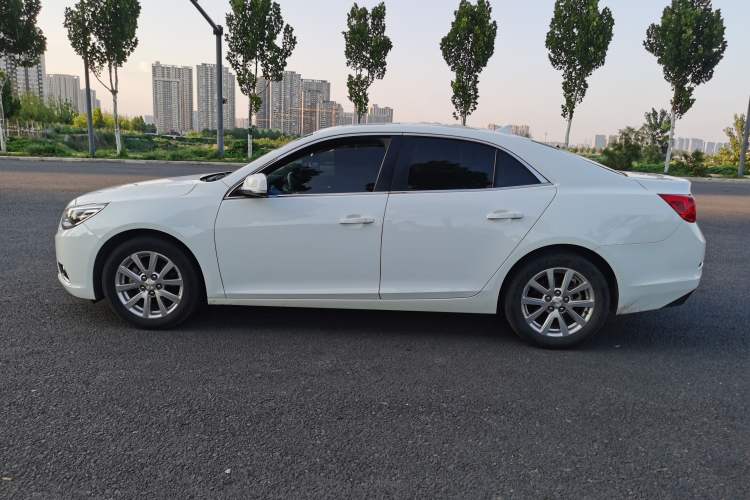 Used Chevrolet Malibu 2014 2.0L Automatic Luxury Edition Exterior 5