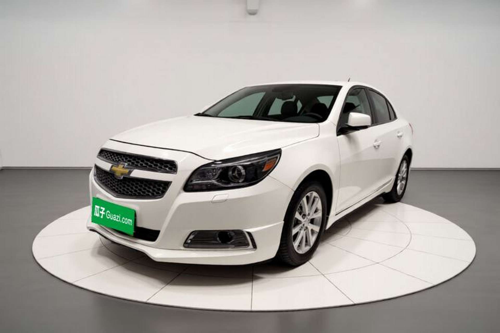 Used Chevrolet Malibu 2014 2.0L Automatic Luxury Edition Front Left 45 Deg