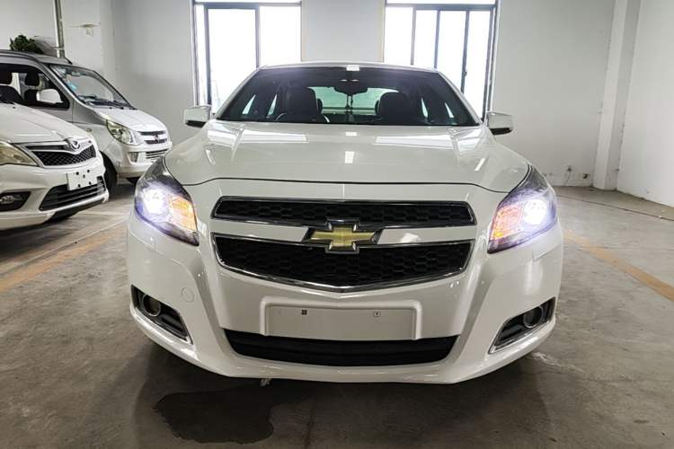 Used Chevrolet Malibu 2014 2.0L Automatic Luxury Edition Front