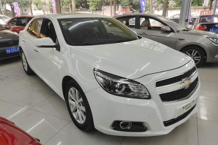 Used Chevrolet Malibu 2014 2.0L Automatic Luxury Edition Front Right 45 Deg