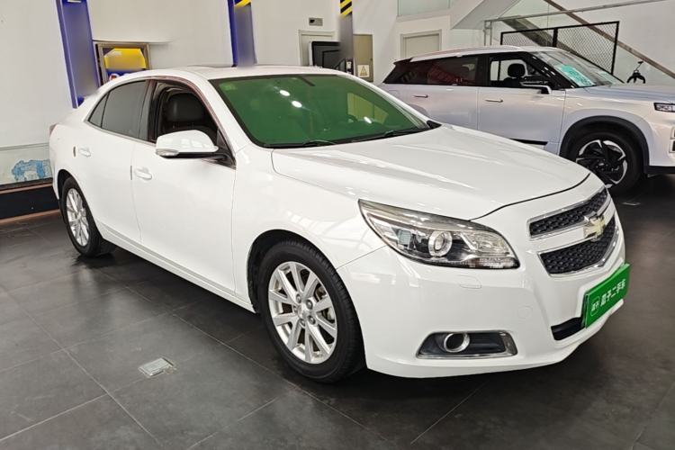 Used Chevrolet Malibu 2014 2.0L Automatic Luxury Edition Front Right 45 Deg