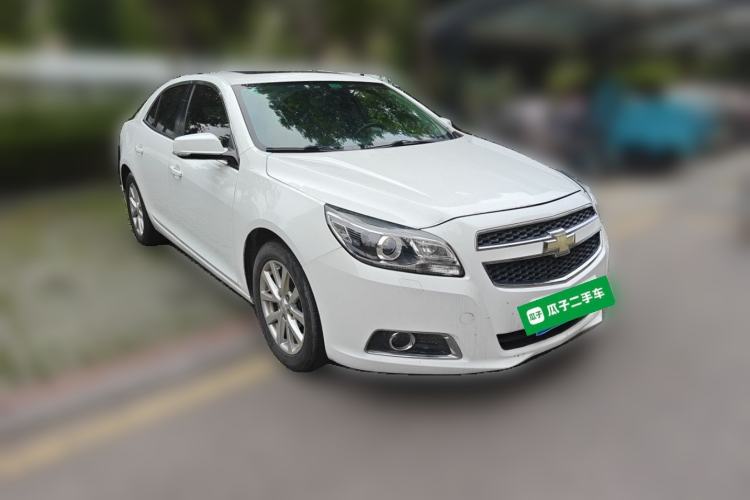 Used Chevrolet Malibu 2014 2.4L Automatic Luxury Edition Front Right 45 Deg