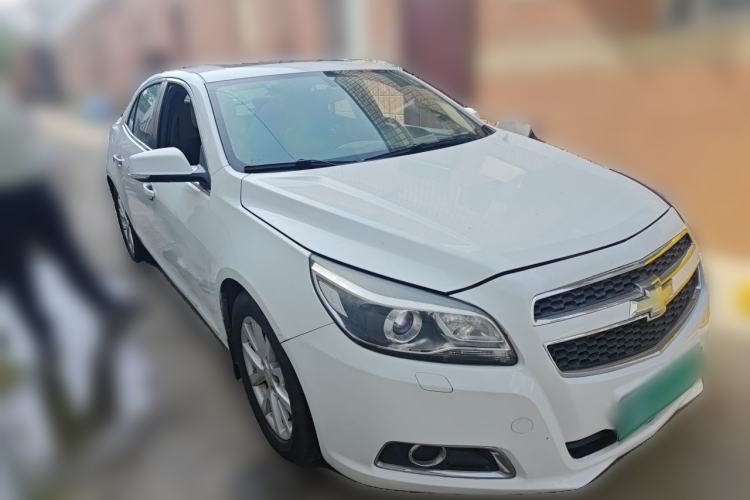 Used Chevrolet Malibu 2014 2.0L Automatic Luxury Edition Front Right 45 Deg