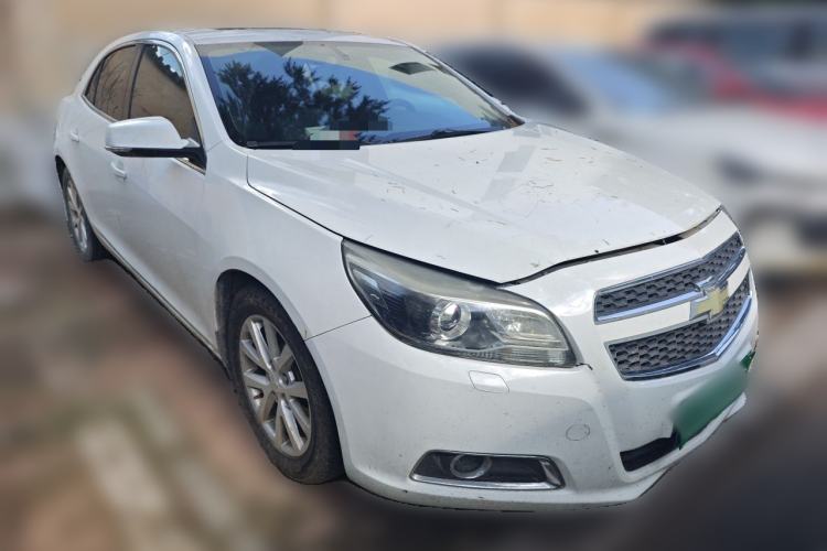 Used Chevrolet Malibu 2014 2.0L Automatic Luxury Edition Front Right 45 Deg