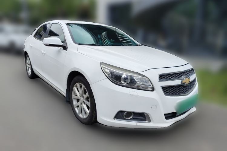 Used Chevrolet Malibu 2014 2.0L Automatic Luxury Edition Front Right 45 Deg