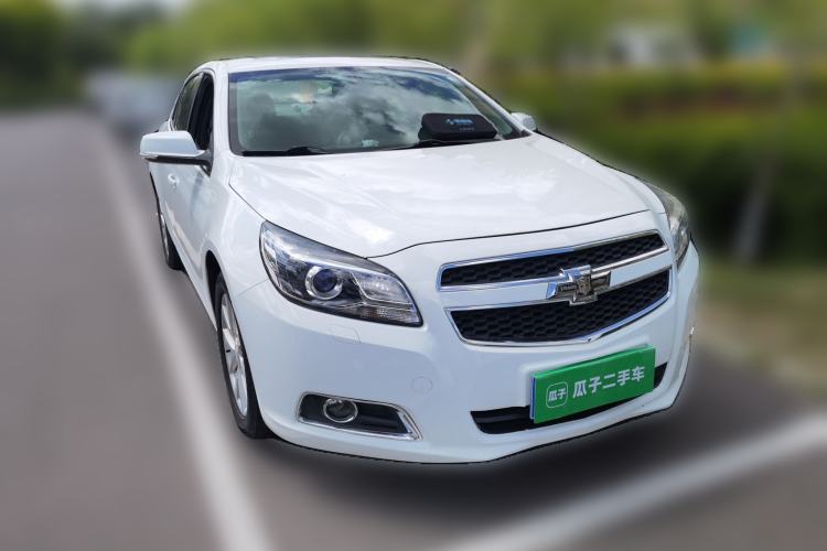 Used Chevrolet Malibu 2014 2.4L Automatic Luxury Edition Front Right 45 Deg