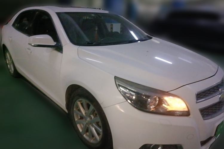 Used Chevrolet Malibu 2014 2.0L Automatic Luxury Edition Front Right 45 Deg