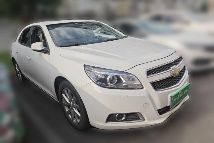 Used Chevrolet Malibu 2014 2.4L Automatic Luxury Edition Front Right 45 Deg