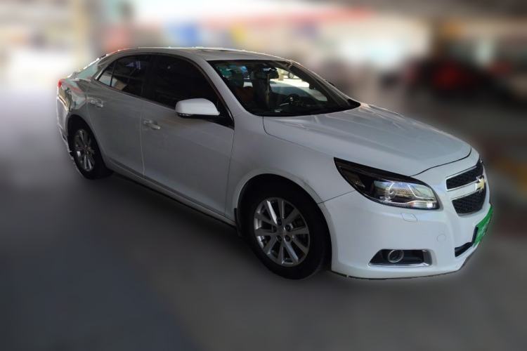 Used Chevrolet Malibu 2014 2.0L Automatic Luxury Edition Front Right 45 Deg