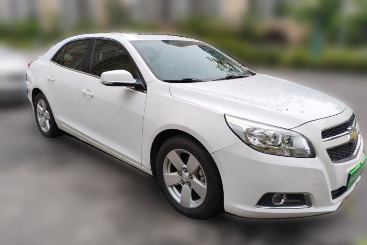 Used Chevrolet Malibu 2014 2.0L Automatic Comfort Edition Front Right 45 Deg