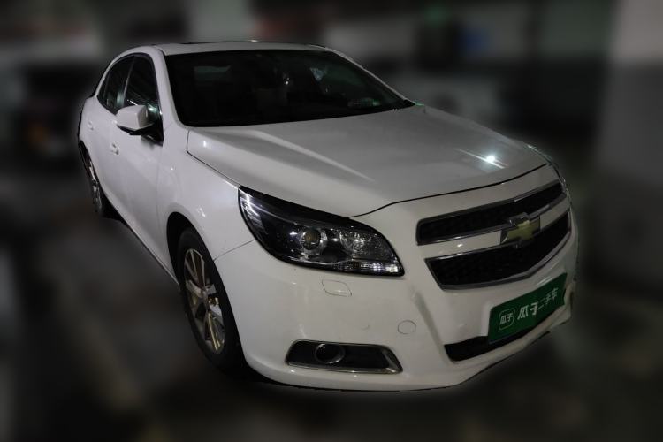 Used Chevrolet Malibu 2014 2.4L Automatic Luxury Edition Front Right 45 Deg