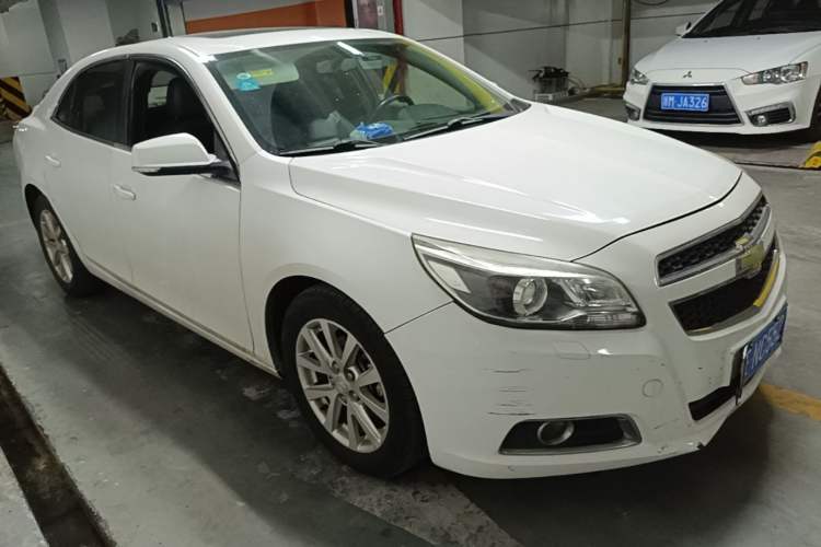 Used Chevrolet Malibu 2014 2.0L Automatic Luxury Edition Front Right 45 Deg