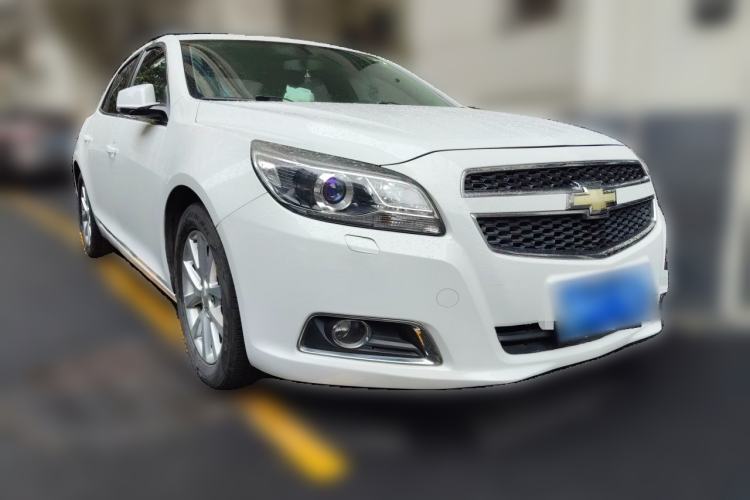 Used Chevrolet Malibu 2014 2.0L Automatic Luxury Edition Front Right 45 Deg