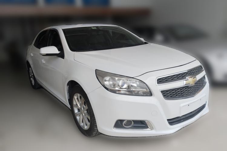 Used Chevrolet Malibu 2014 2.4L Automatic Luxury Edition Front Right 45 Deg