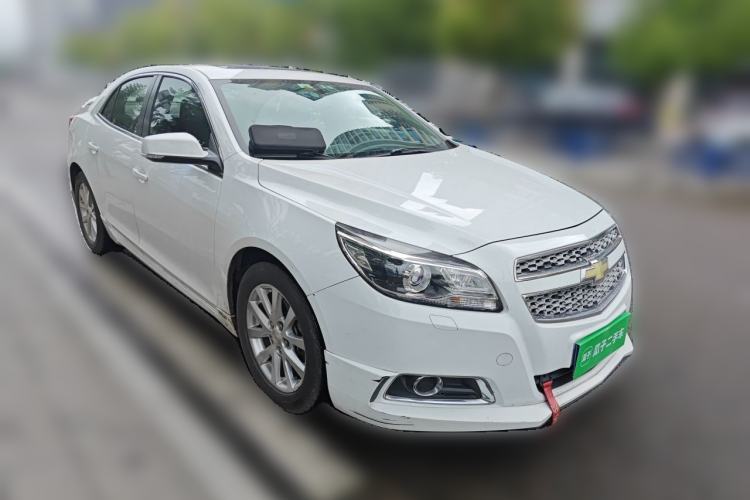 Used Chevrolet Malibu 2014 2.4L Automatic Luxury Edition Front Right 45 Deg