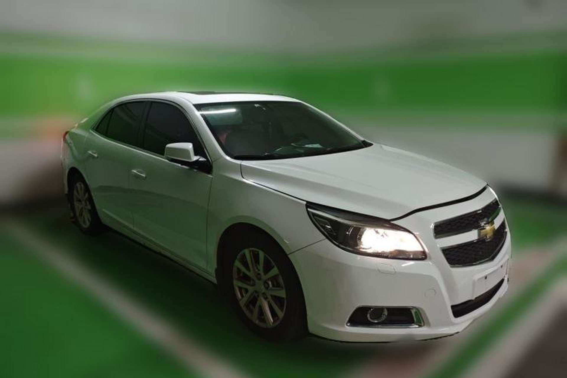 Used Chevrolet Malibu 2014 2.0L Automatic Luxury Edition Front Right 45 Deg