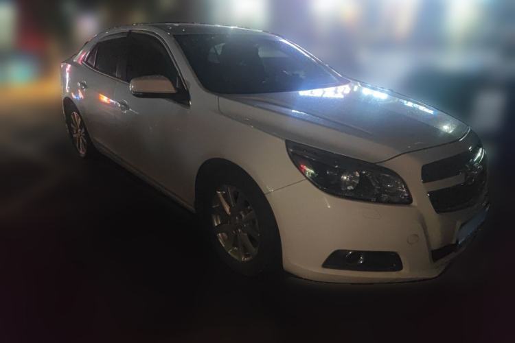 Used Chevrolet Malibu 2014 2.0L Automatic Luxury Edition Front Right 45 Deg