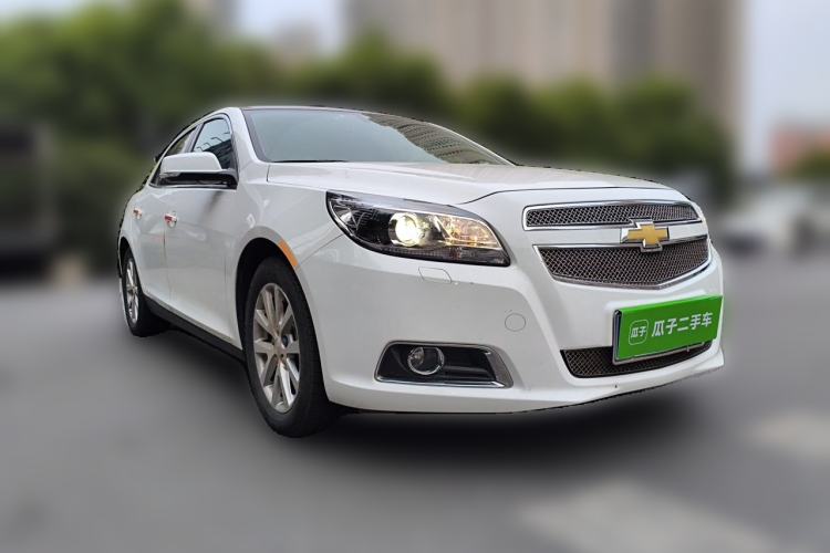 Used Chevrolet Malibu 2014 2.0L Automatic Luxury Edition Front Right 45 Deg