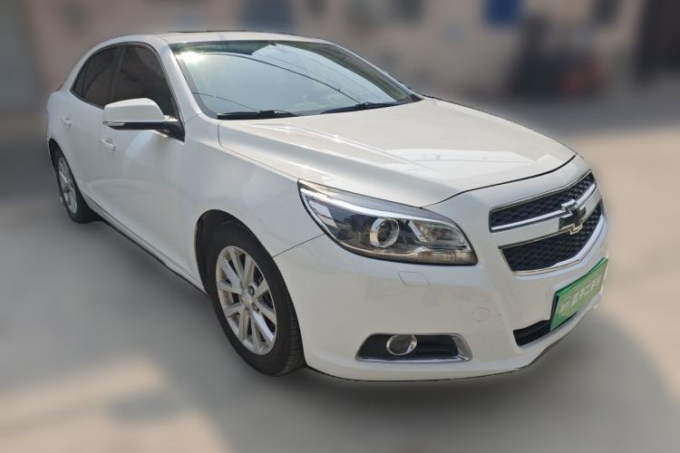 Used Chevrolet Malibu 2014 2.0L Automatic Luxury Edition Front Right 45 Deg