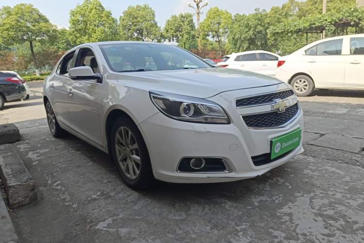 Used Chevrolet Malibu 2014 2.0L Automatic Luxury Edition Front Right 45 Deg