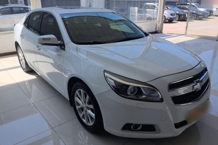 Used Chevrolet Malibu 2014 2.0L Automatic Luxury Edition Front Right 45 Deg