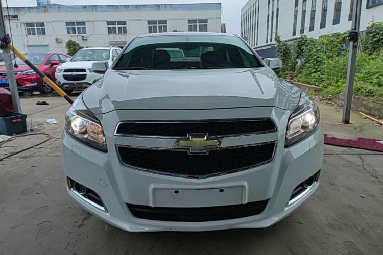 Used Chevrolet Malibu 2014 2.0L Automatic Luxury Edition Front