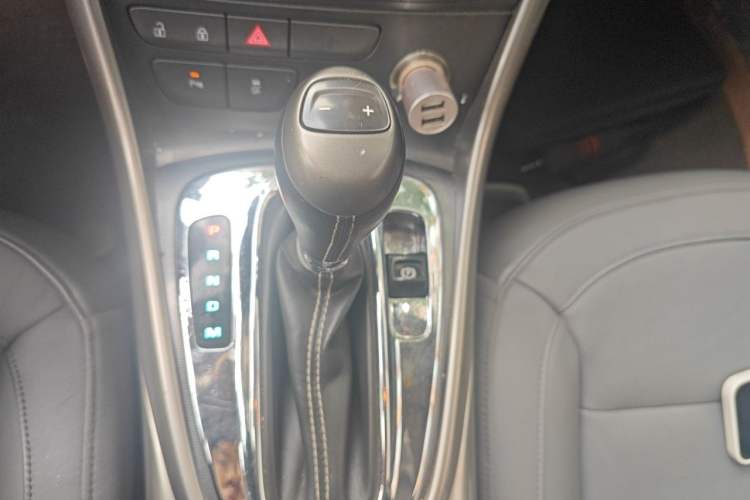 Used Chevrolet Malibu 2014 2.0L Automatic Luxury Edition Gear Lever