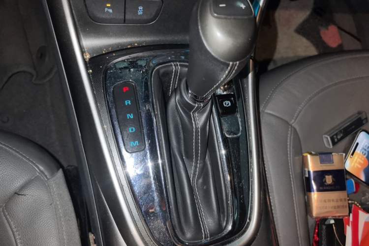 Used Chevrolet Malibu 2014 2.0L Automatic Luxury Edition Gear Lever